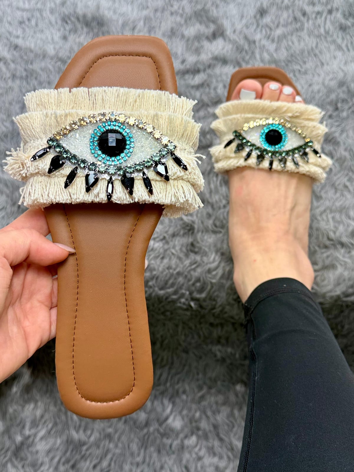 Sandalia tela ojo - Beige