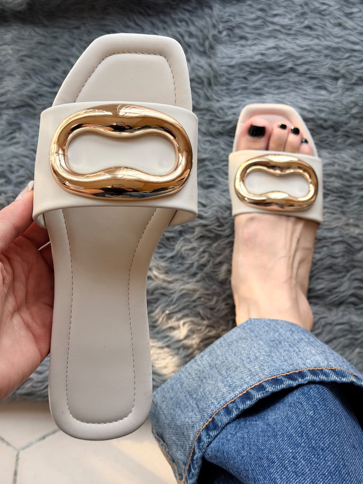 Sandalia con aplicación ovalo - Blanco